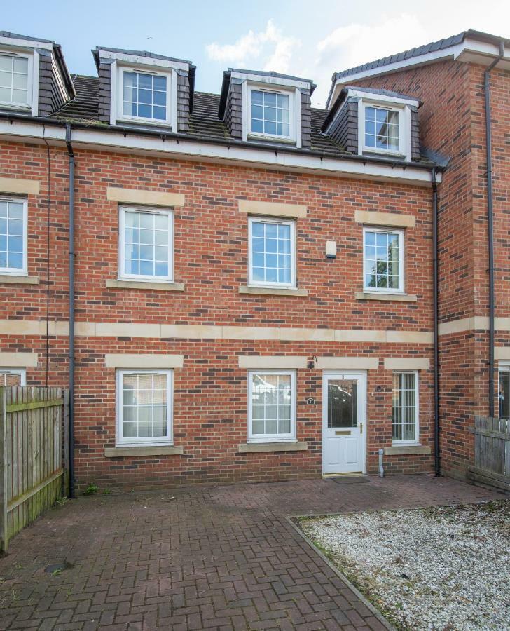 Newcastle City Centre Spacious Town House Free Parking And Wifi Luaran gambar