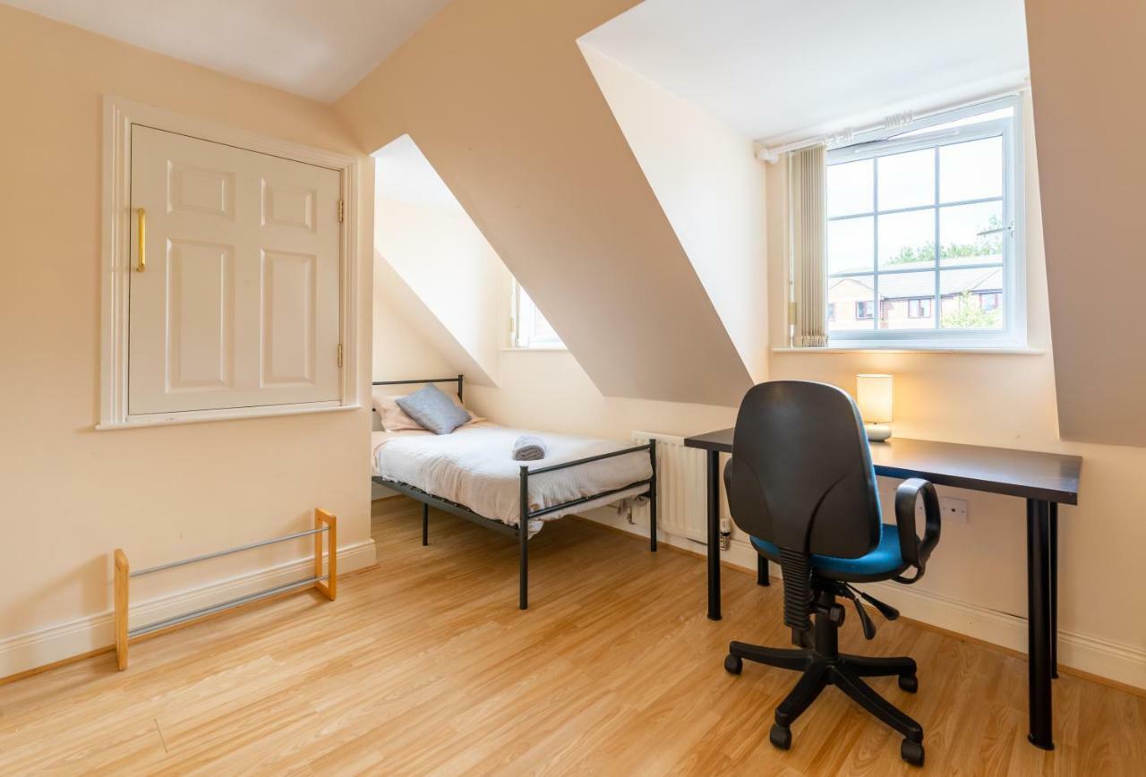 Newcastle City Centre Spacious Town House Free Parking And Wifi Luaran gambar